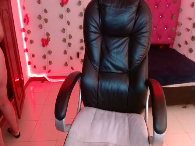 Live sex webcam photo for Abbymoon_ #273432892