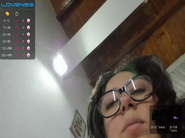 Live sex webcam photo for Abigail_curvy #272802346