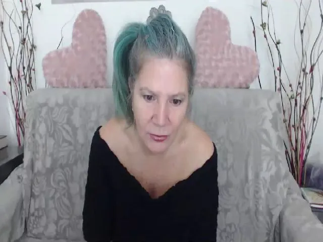 Live sex webcam photo for Adama4u #271870138