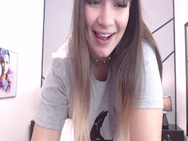 Live sex webcam photo for Adara_nova #273131129