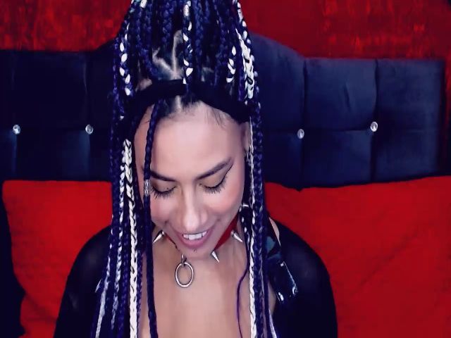 Live sex webcam photo for Adas_room #272836897