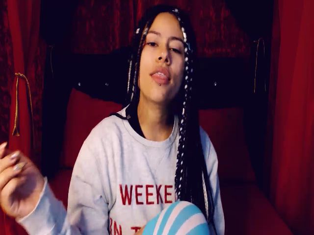 Live sex webcam photo for Adas_room #272883107