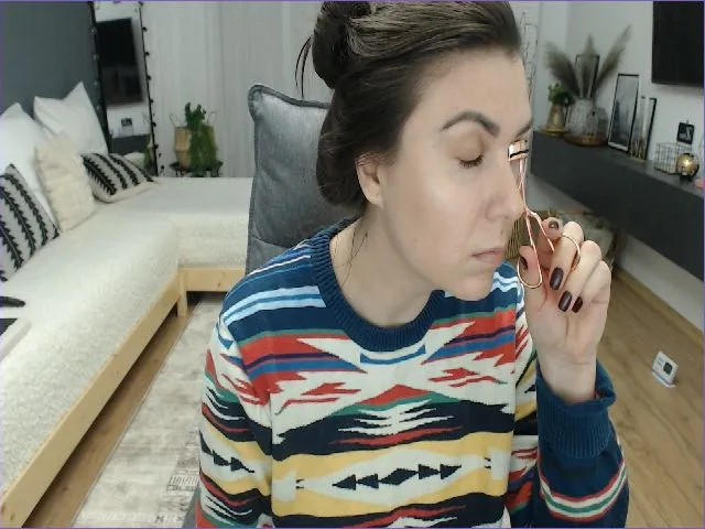 Live sex webcam photo for AddictingJ #272505012