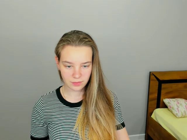 Live sex webcam photo for AdelBush #271773419