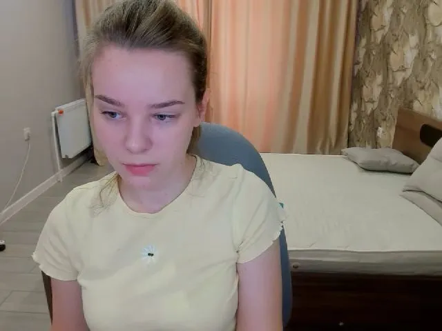 Live sex webcam photo for AdelBush #271963778