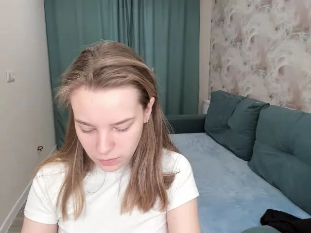 Live sex webcam photo for AdelBush #272276656