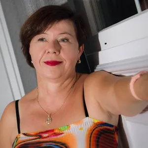 Live sex webcam photo for Adele_69 #291775651