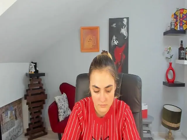 Live sex webcam photo for AdelineCutie #271954564