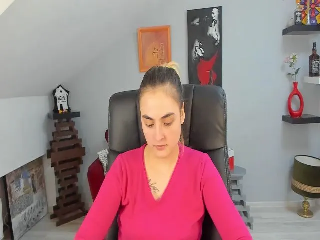 Live sex webcam photo for AdelineCutie #272069117