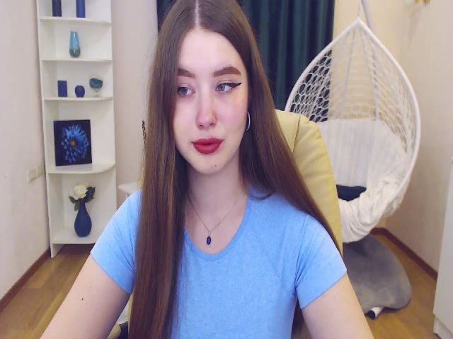 Live sex webcam photo for AdmireMyEyes #273848033