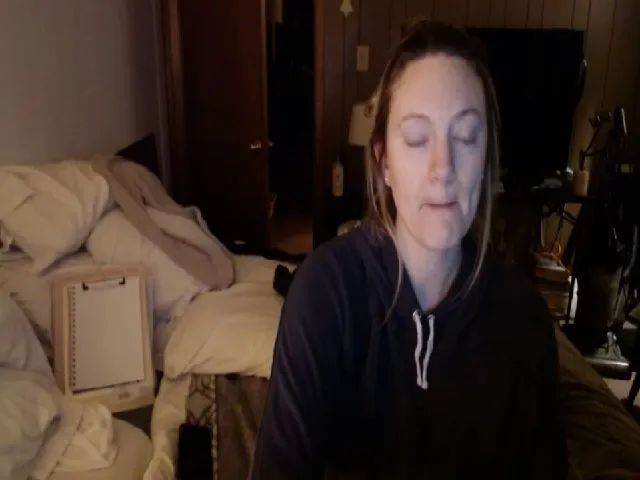 Live sex webcam photo for AdoreAnna #272356356