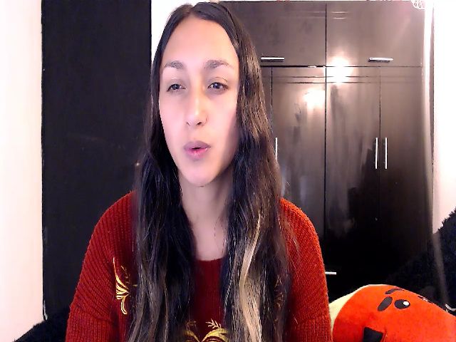 Live sex webcam photo for Adrena10 #272380671