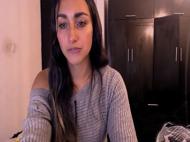 Live sex webcam photo for Adrena10 #272520722