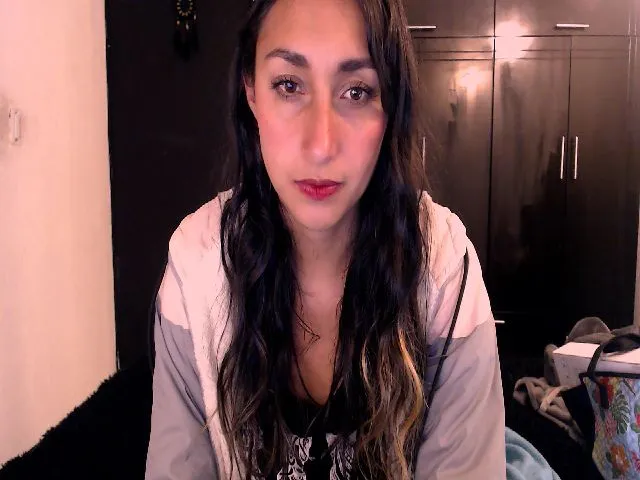 Live sex webcam photo for Adrena10 #272857799