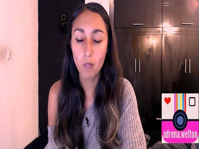 Live sex webcam photo for Adrena10 #273155269