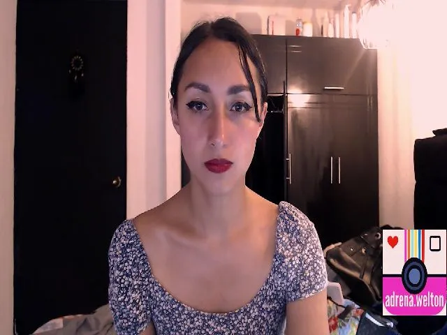 Live sex webcam photo for Adrena10 #273504132