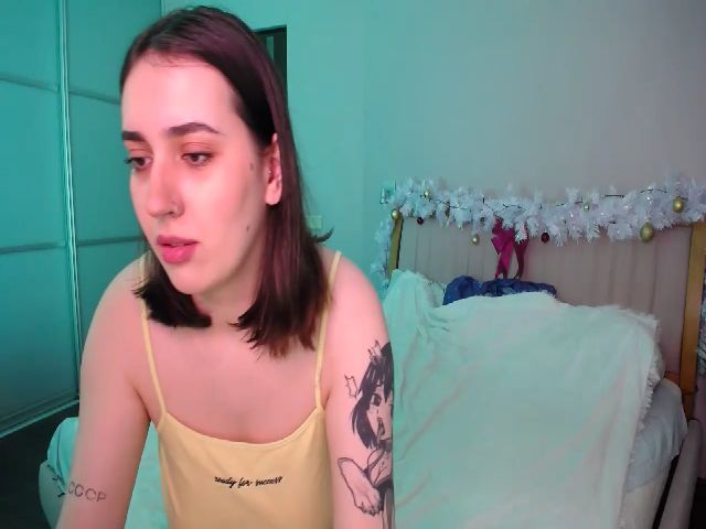 Live sex webcam photo for AdrianaKvit #271748295