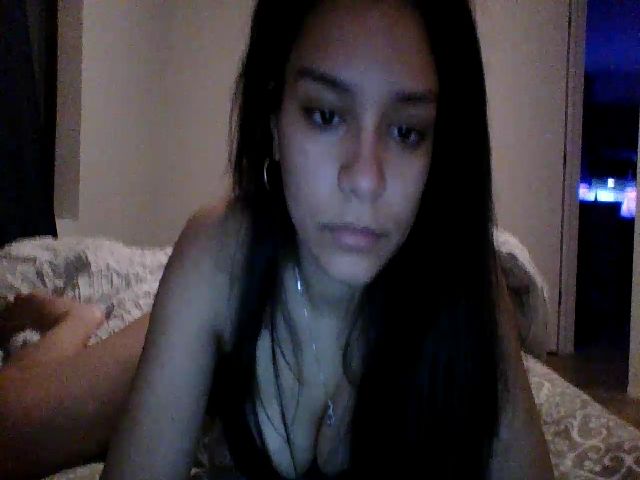 Live sex webcam photo for Adrianaxo1 #271868002