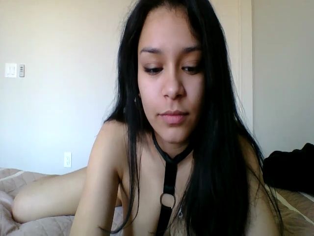 Live sex webcam photo for Adrianaxo1 #272744766