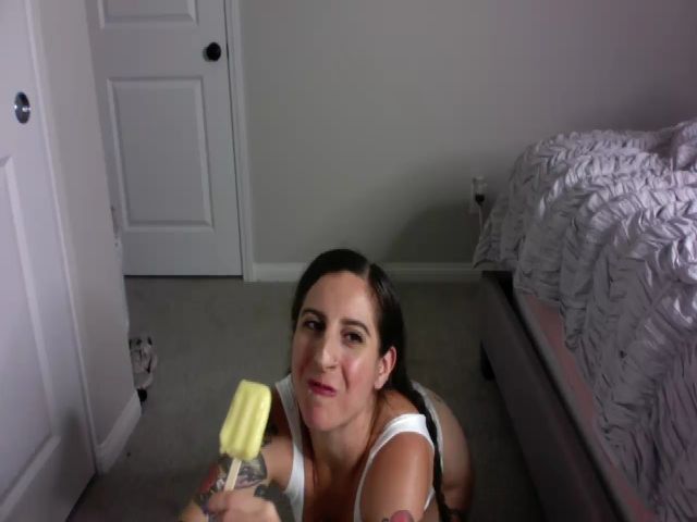 Live sex webcam photo for AdrinaMonroe #274265707