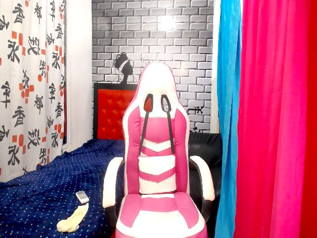 Live sex webcam photo for Adrybershel #271977976