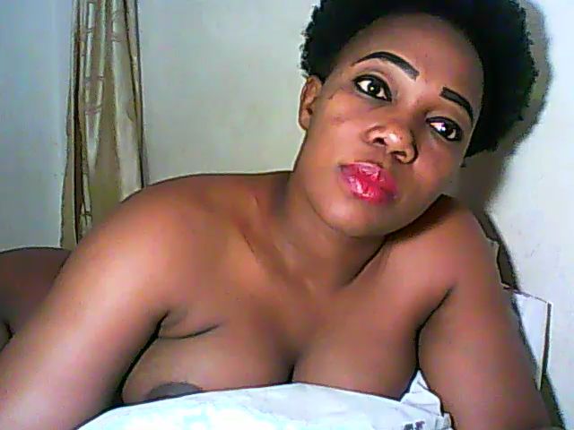 Live sex webcam photo for AfriPrincess #271765773