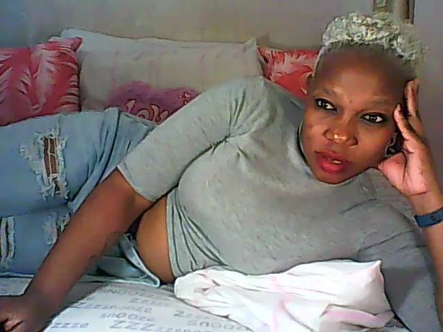 Live sex webcam photo for AfriPrincess #272094846