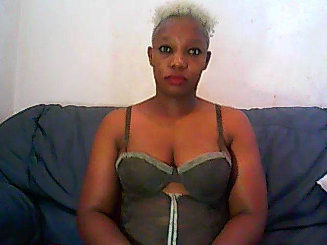 Live sex webcam photo for AfriPrincess #272187983