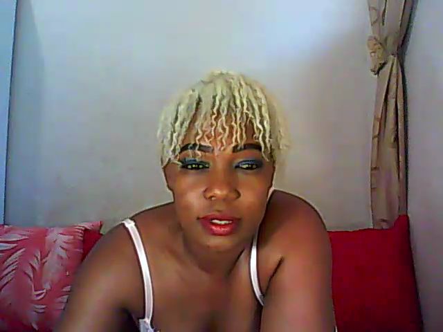 Live sex webcam photo for AfriPrincess #272408044