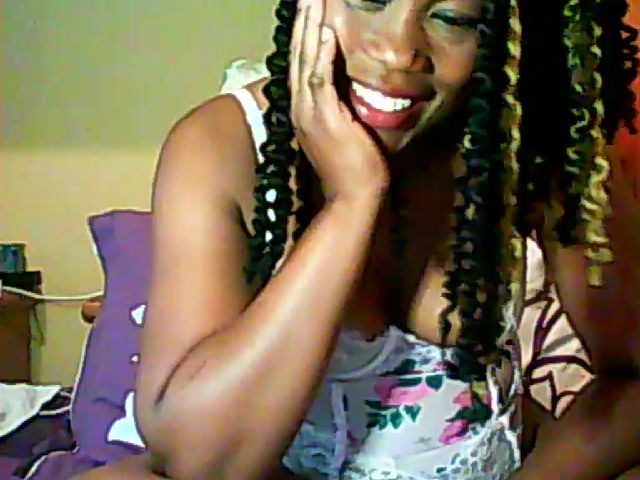 Live sex webcam photo for AfriPrincess #273176960
