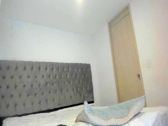 Live sex webcam photo for Afro__Goddess #272148042