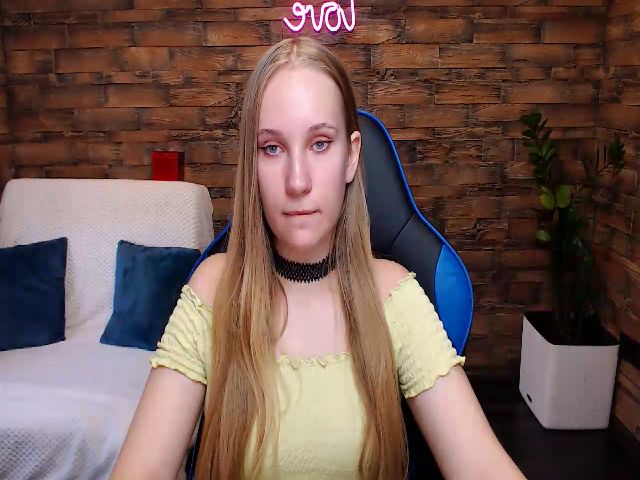 Live sex webcam photo for AgataRomanss #274469479