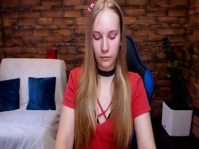 Live sex webcam photo for AgataRomanss #274480281