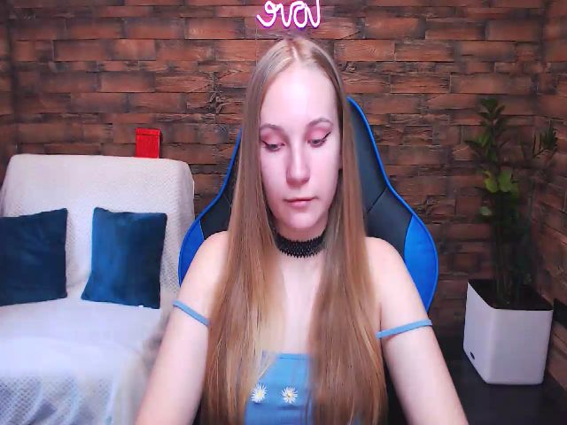 Live sex webcam photo for AgataRomanss #274529297