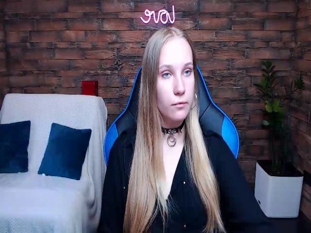 Live sex webcam photo for AgataRomanss #274541671