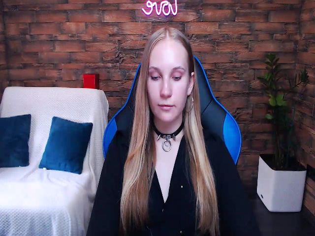 Live sex webcam photo for AgataRomanss #274542161