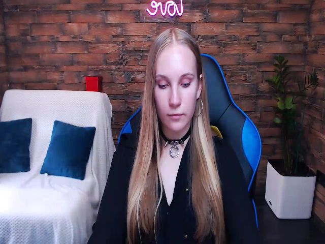 Live sex webcam photo for AgataRomanss #274542306
