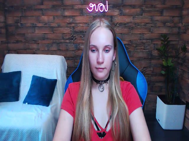 Live sex webcam photo for AgataRomanss #274563785
