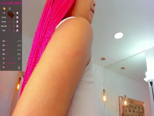 Live sex webcam photo for Agatha_C #272441152