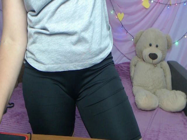 Live sex webcam photo for AgnesLoo #274422368