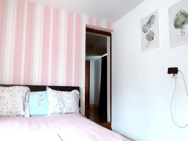 Live sex webcam photo for Agoodbabyez2 #272607417