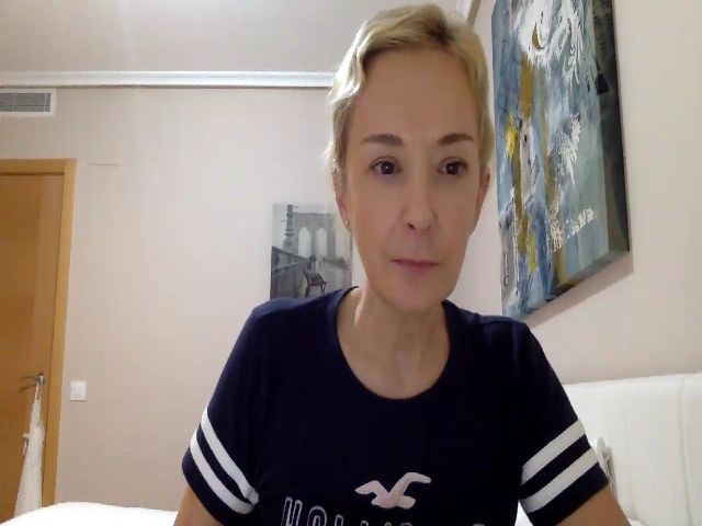 Live sex webcam photo for Aimee_Angel #271749581