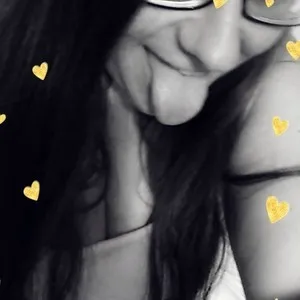 Live sex webcam photo for Aimz2please4 #291444111