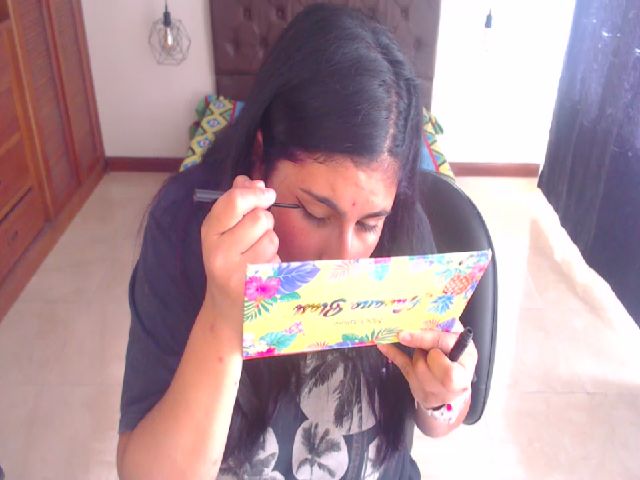 Live sex webcam photo for Aishafoxxx #272208596