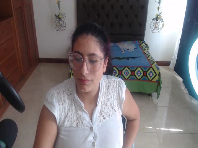 Live sex webcam photo for Aishafoxxx #272481498