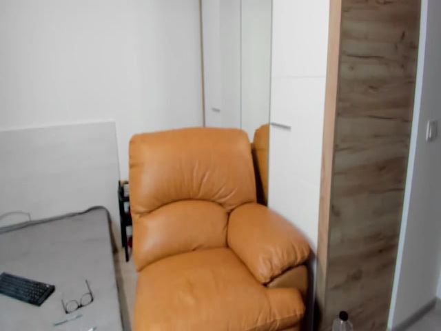 Live sex webcam photo for AiyanaaParis #272245346