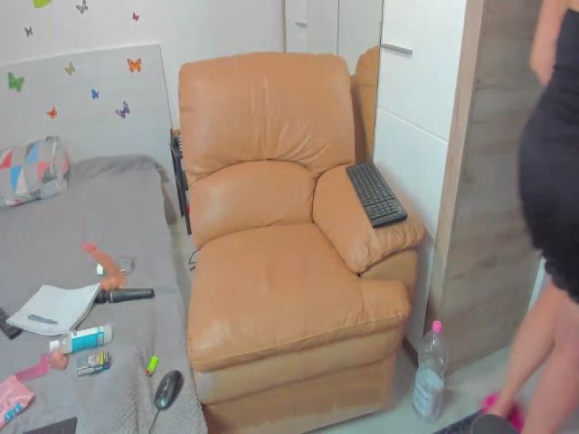 Live sex webcam photo for AiyanaaParis #272447309