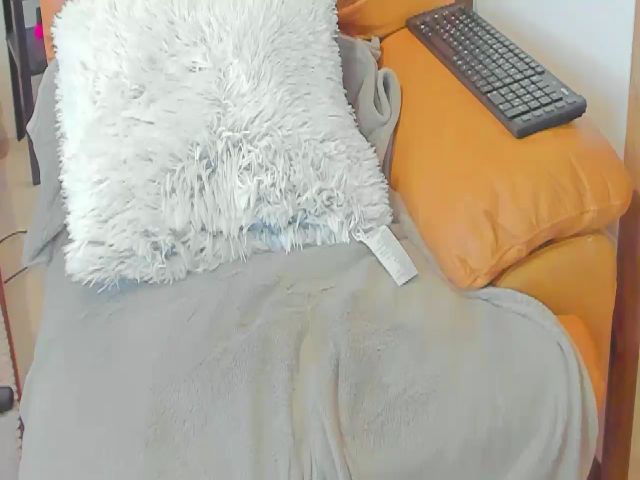 Live sex webcam photo for AiyanaaParis #273418849