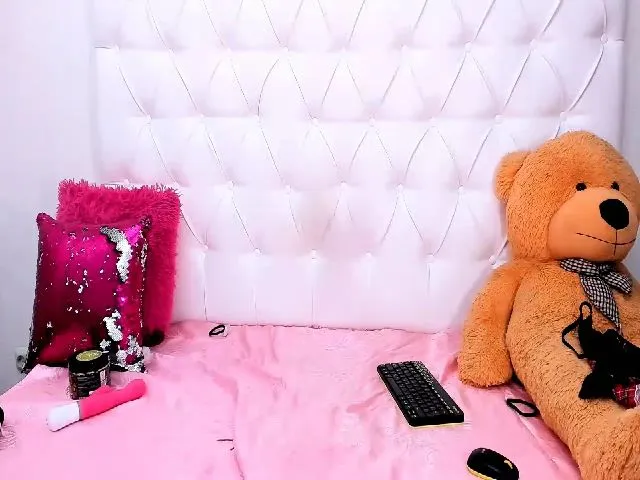 Live sex webcam photo for Akilla_Quin #272818525