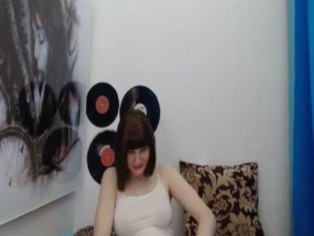 Live sex webcam photo for Akina5 #271974081